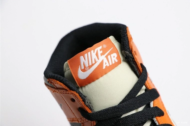 575441-113 Jordan Shattered  Backboard Reverse 1 Retro (GS)  0518